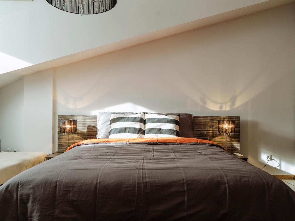 Amazing City View Residences - Penthouse & Apartment Bucharest Exterior photo